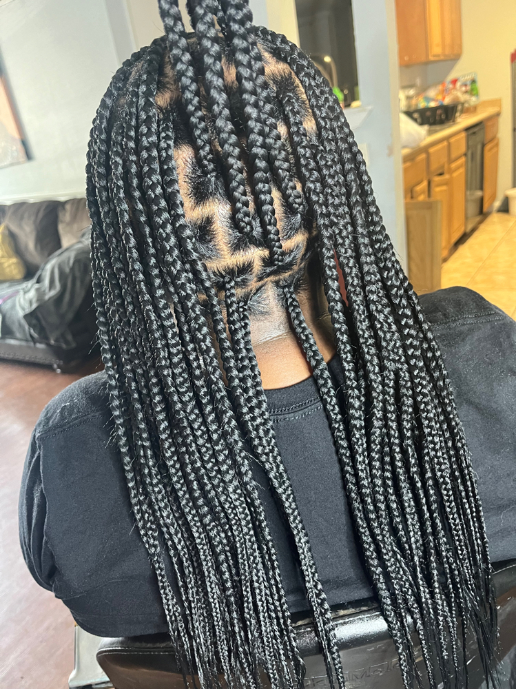 Medium Knotless Braids