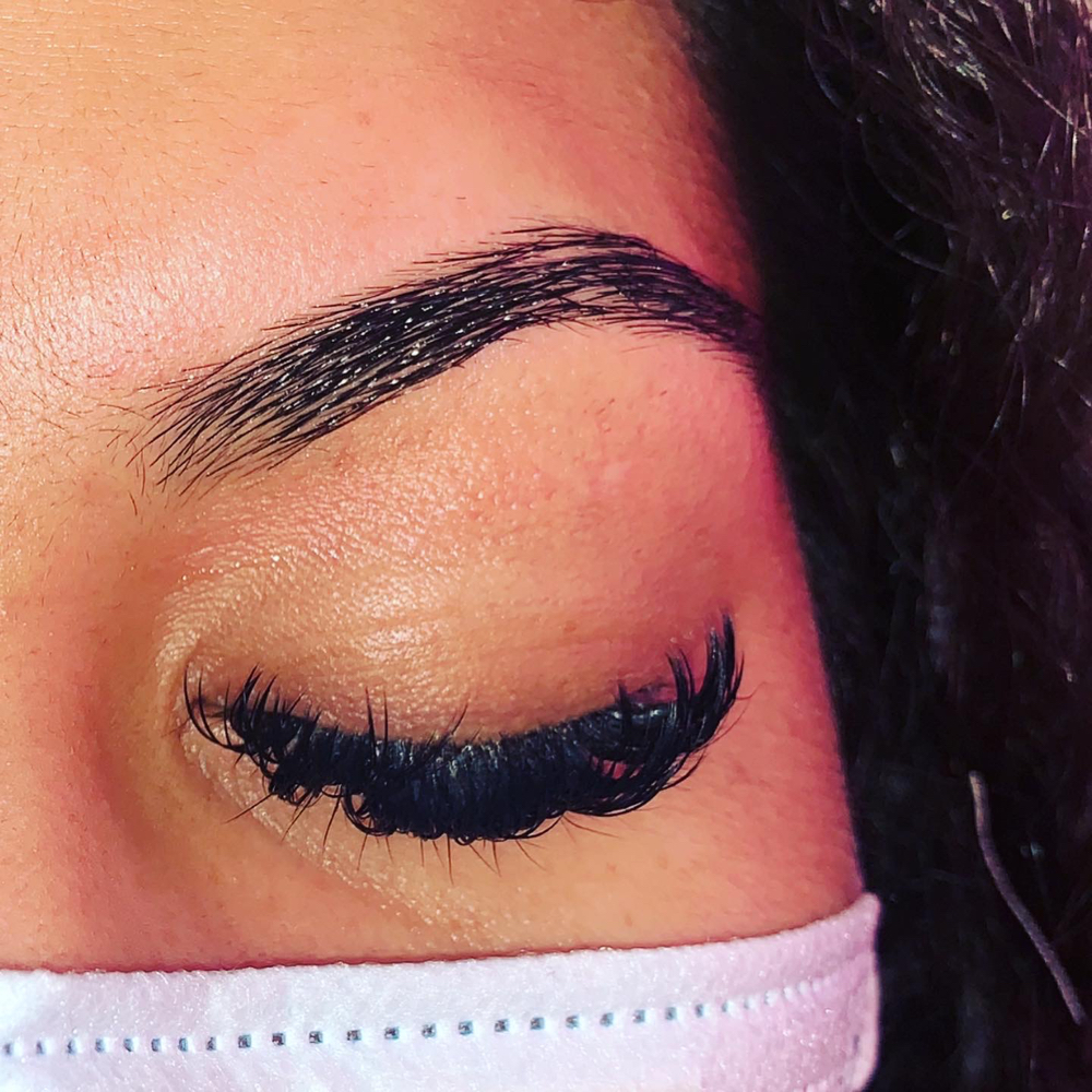 Brow Wax/ Shaping/ Clean Up