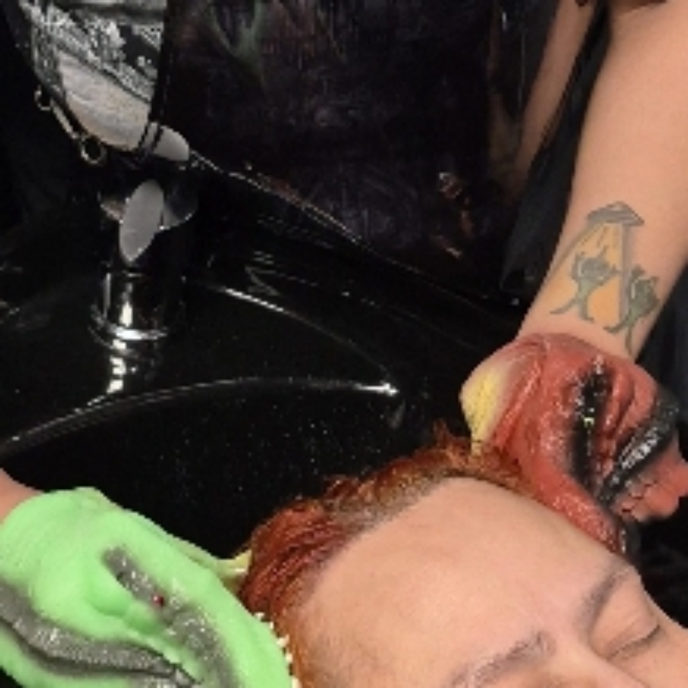 Scalp Massage at Gortesque Beauty in Wyandotte, MI