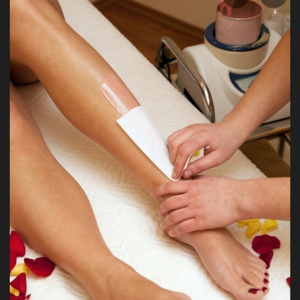 1/2 Leg Wax at Glow Getter in Bucyrus, OH