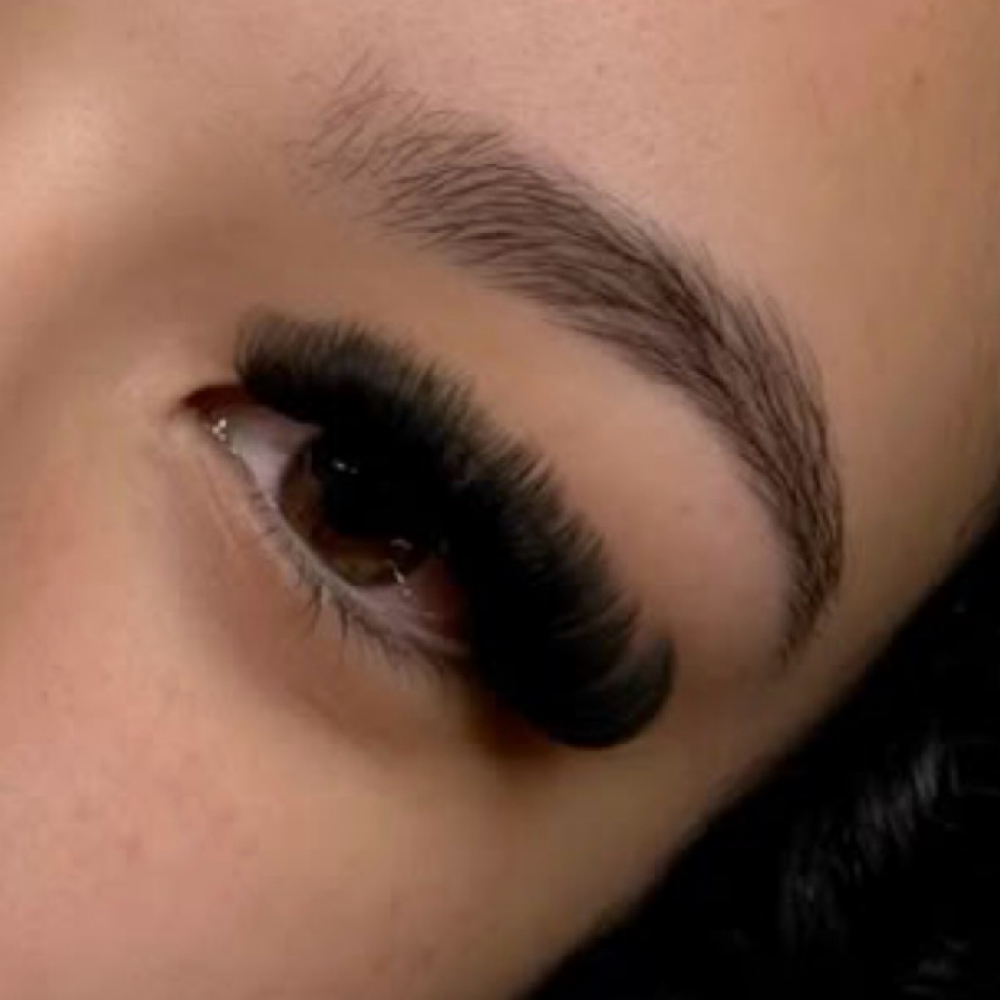 Mega Volume Fullset at Love Me Lashes – Luxury Lashes & Hair in Clermont, FL