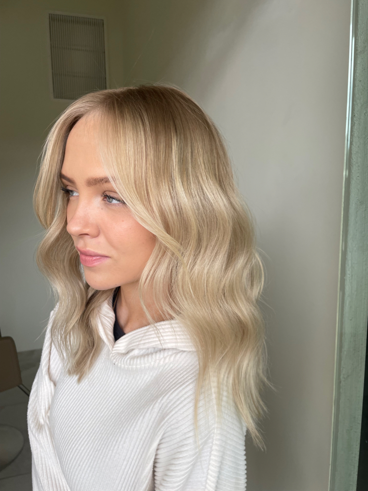 BLONDING COLOR SERVICE