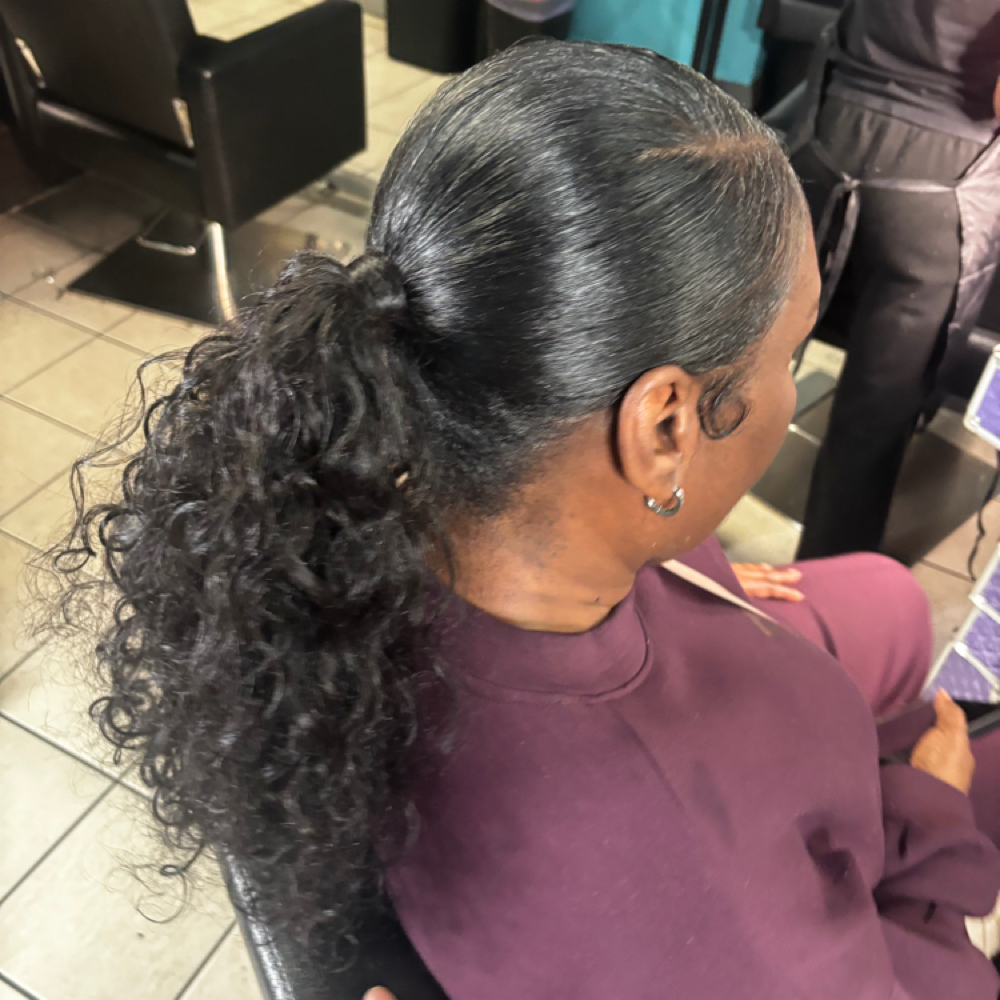 Ponytail at Love Strand Studio in Chicago, IL