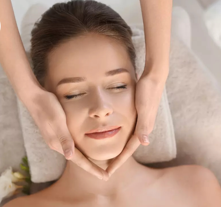 Organic Glow Hydration Facial