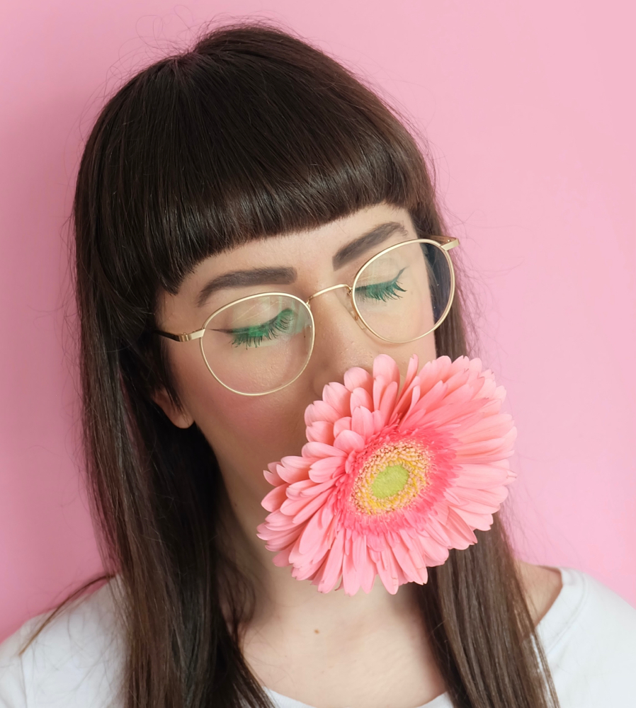 Women Bang Trim / Curtain Bangs