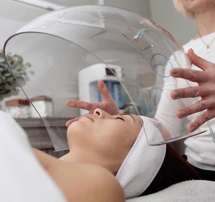 Oxygen Glass Facial Treatment