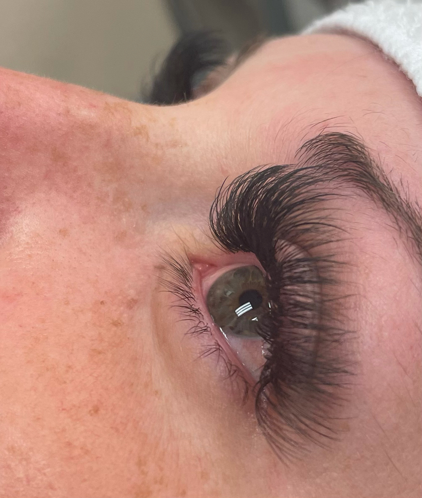Volume Lash Extensions