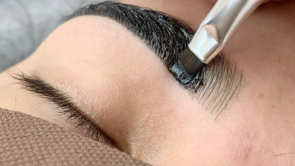 Eyebrow Shape And Tint