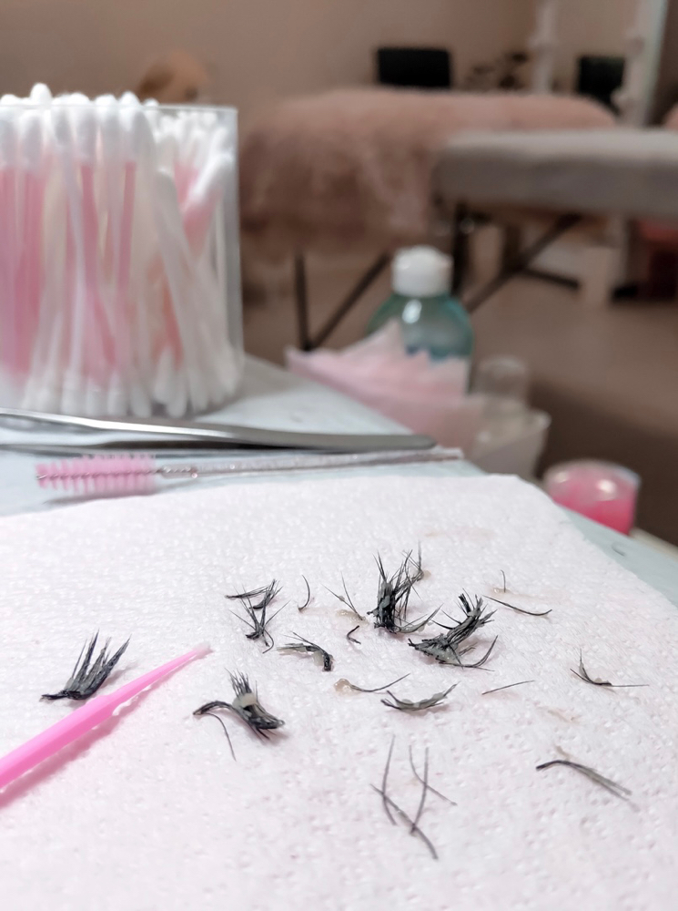 Lash Extensions Removal