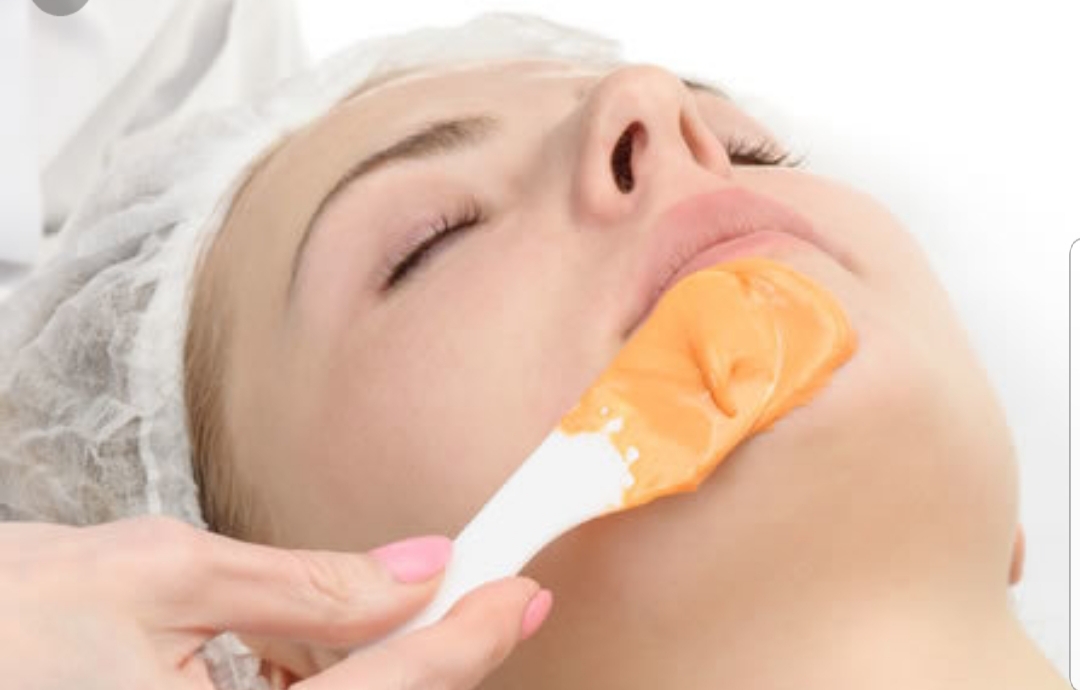 CHIN WAX