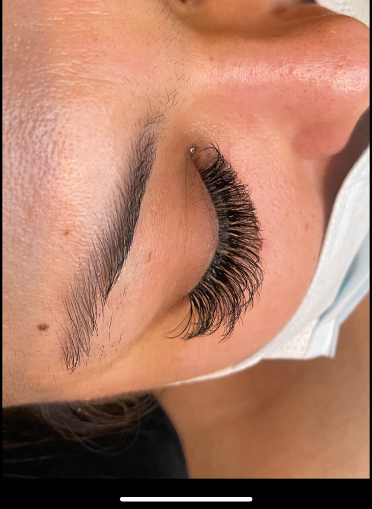 Volume Lashes Full Set