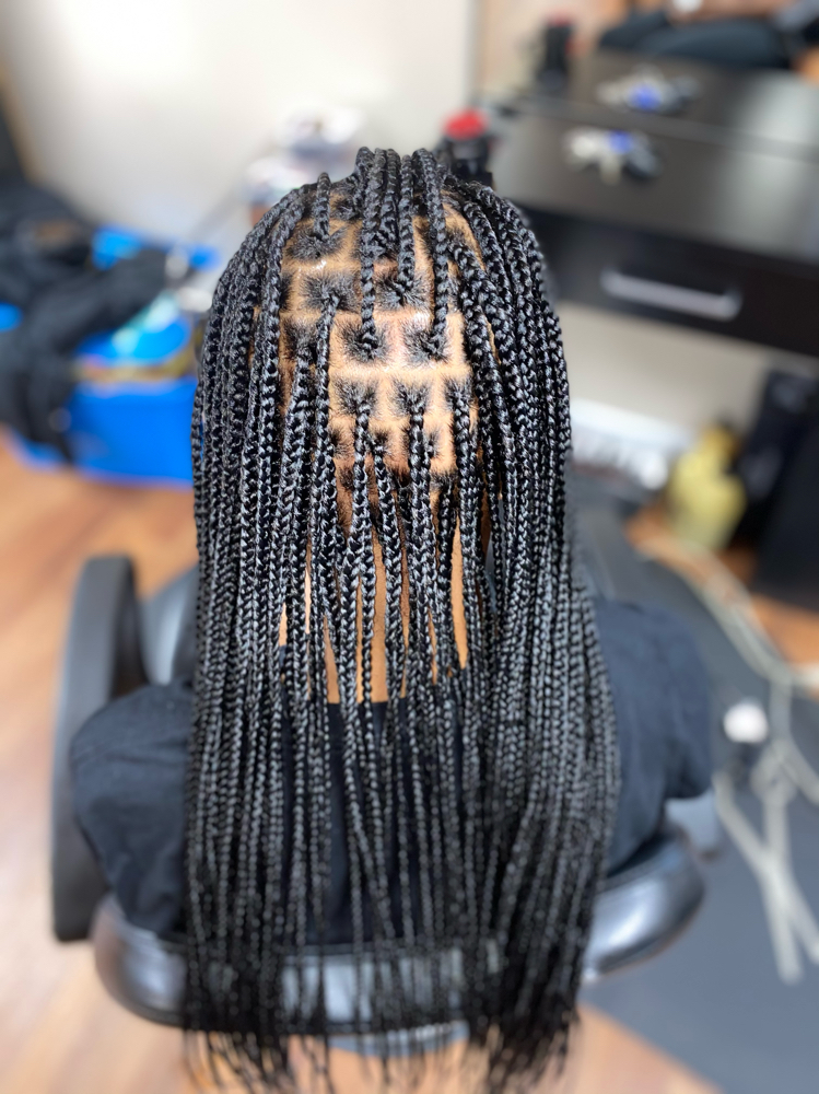 Small Knotless