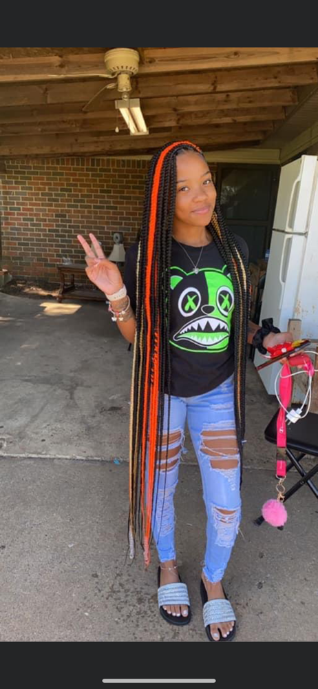 Large Knotless Braids