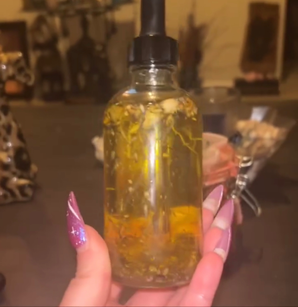 Coochie Oil