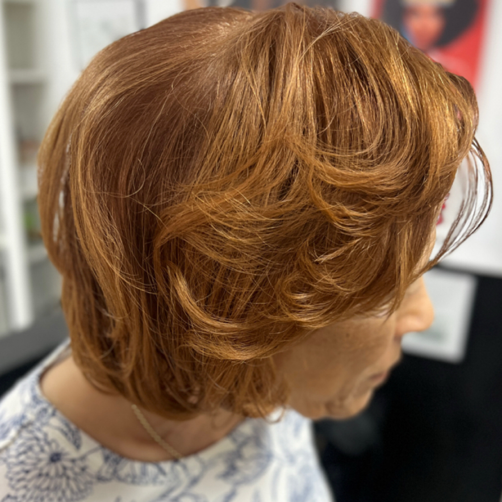 ROOT WISH TOUCH-UP at Jenn The Genie in Woodland Hills, CA