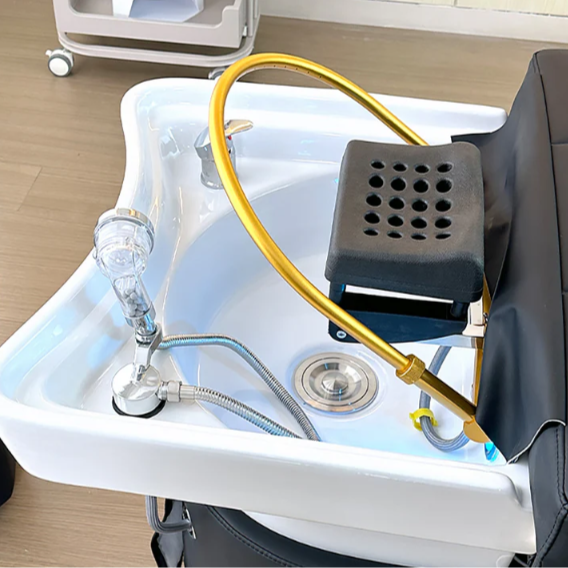 Bassu Oil Hydration at Loonlight Wax Spa in Chanhassen, MN