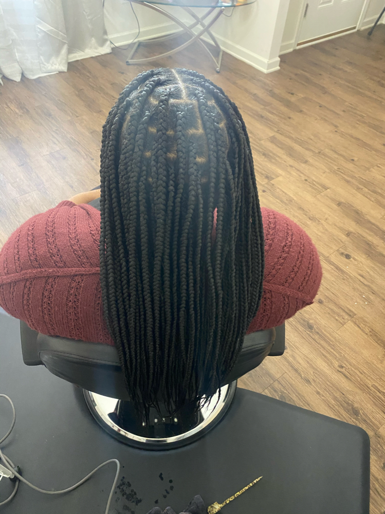 Medium Knotless Box Braids