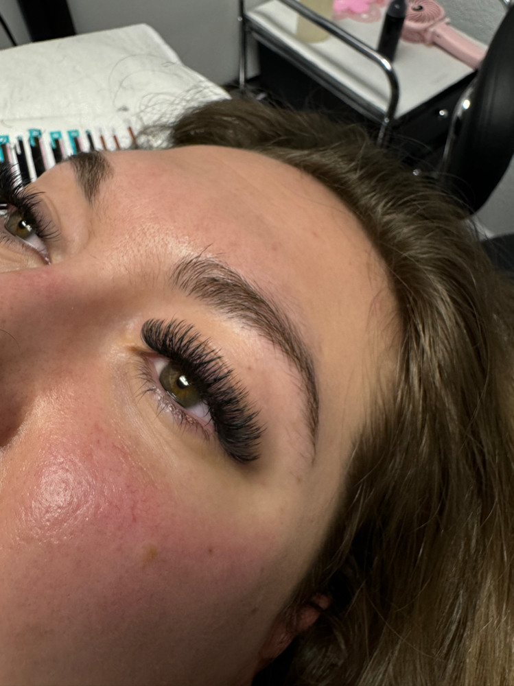 Hybrid Lashes
