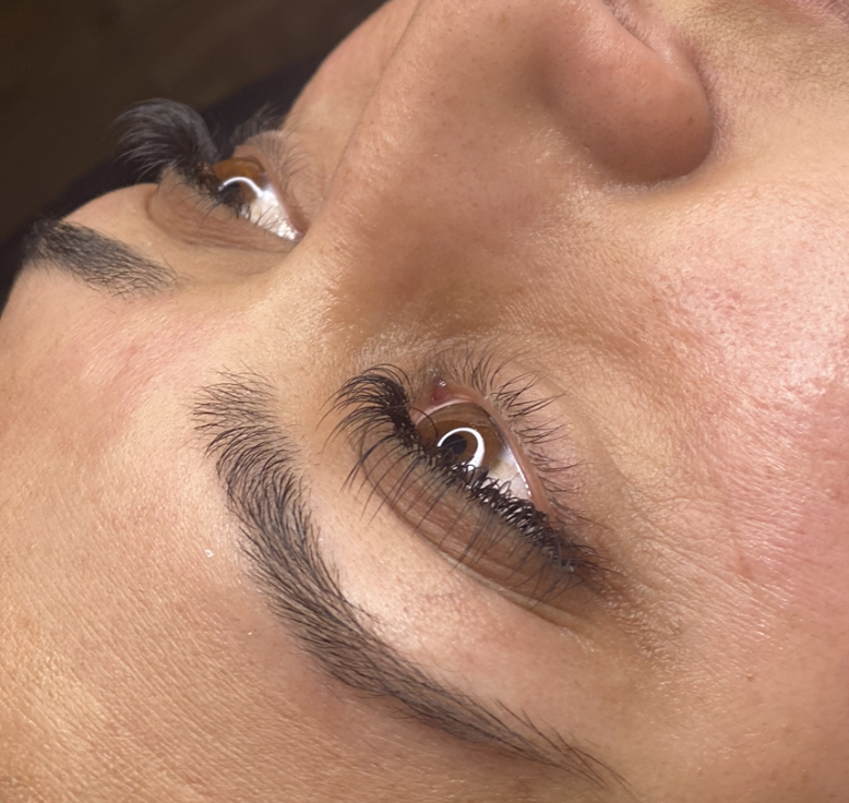 Keep It Classy Lash Extentions
