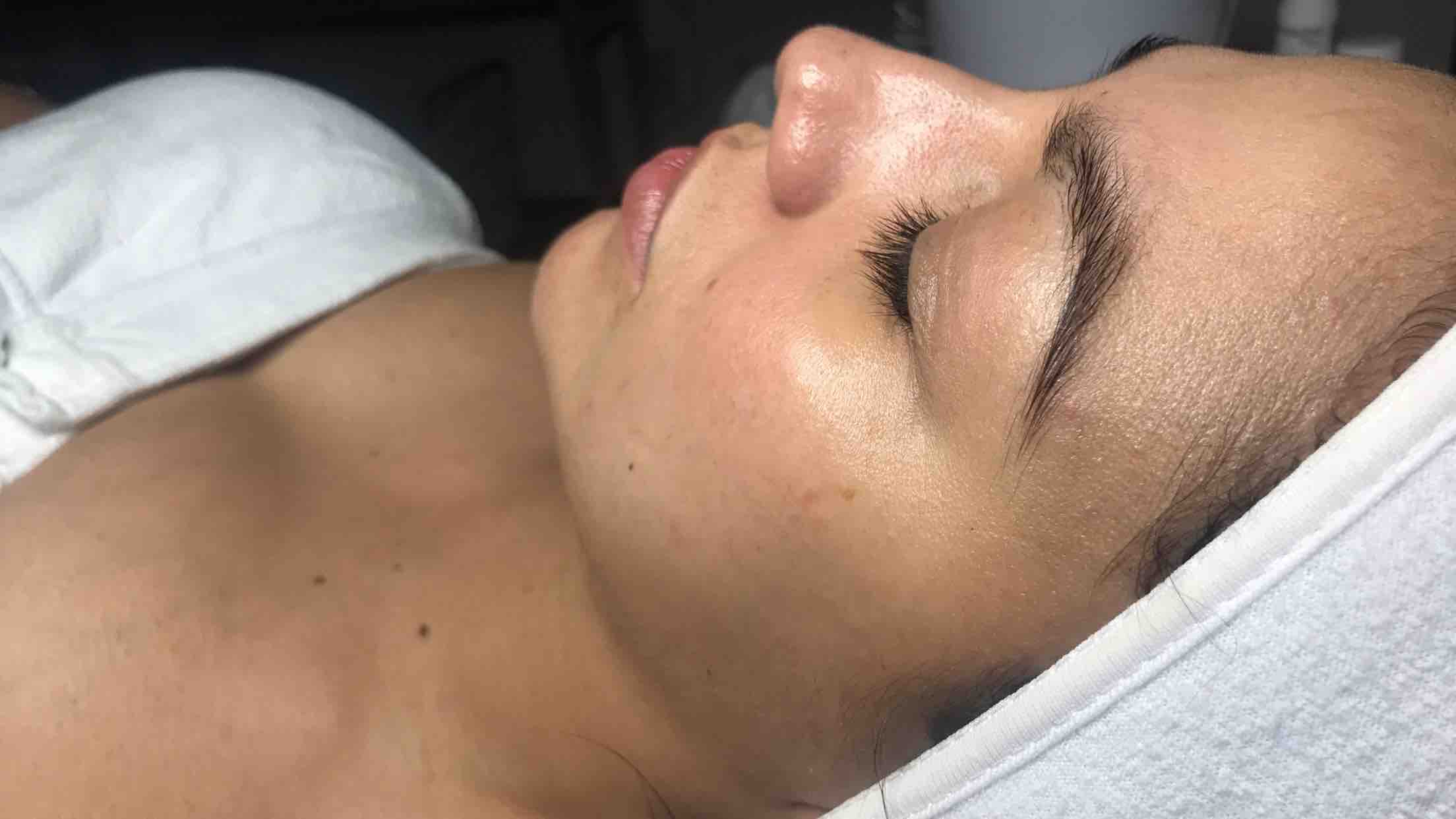 Deep Hydration Facial