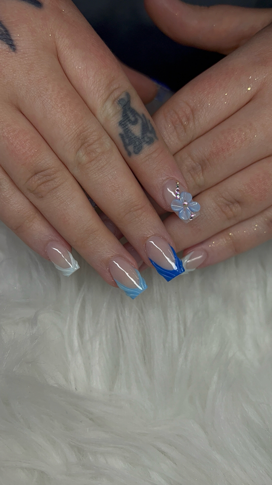 Small Acrylic/gel Flowers