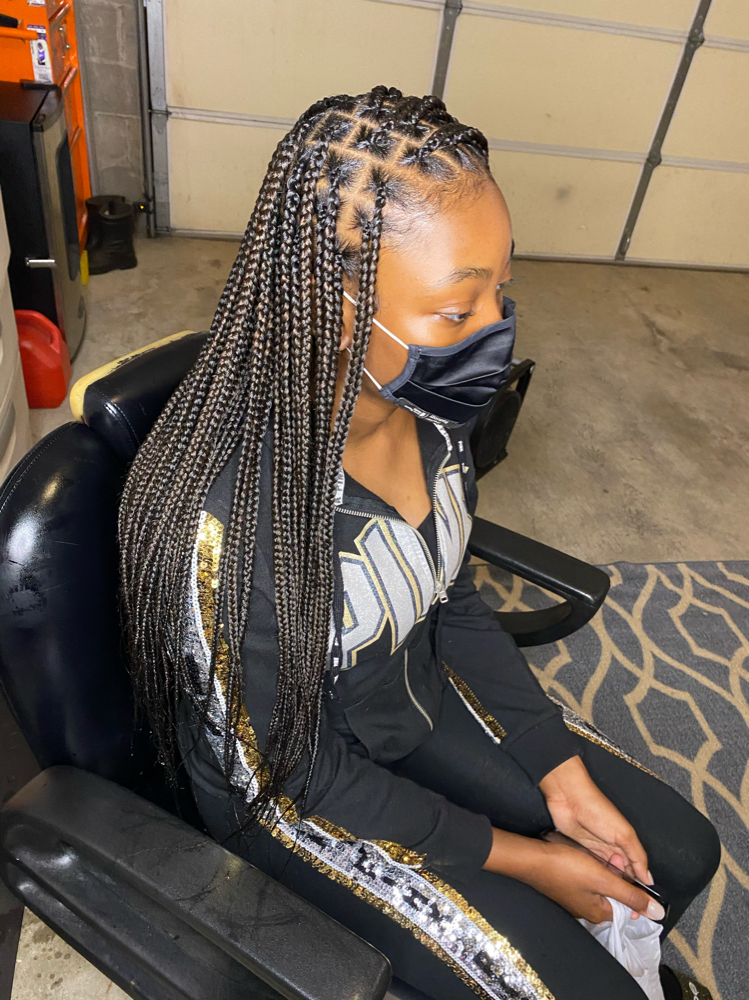 Regular Knotless Braids