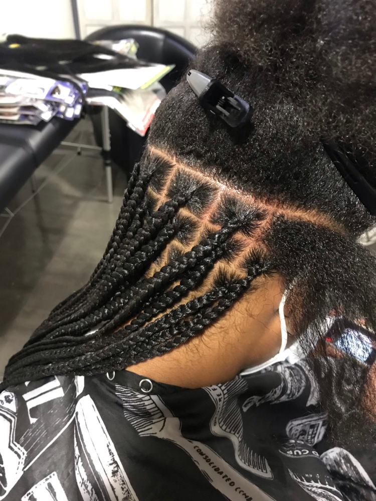 Medium Knotless Braids