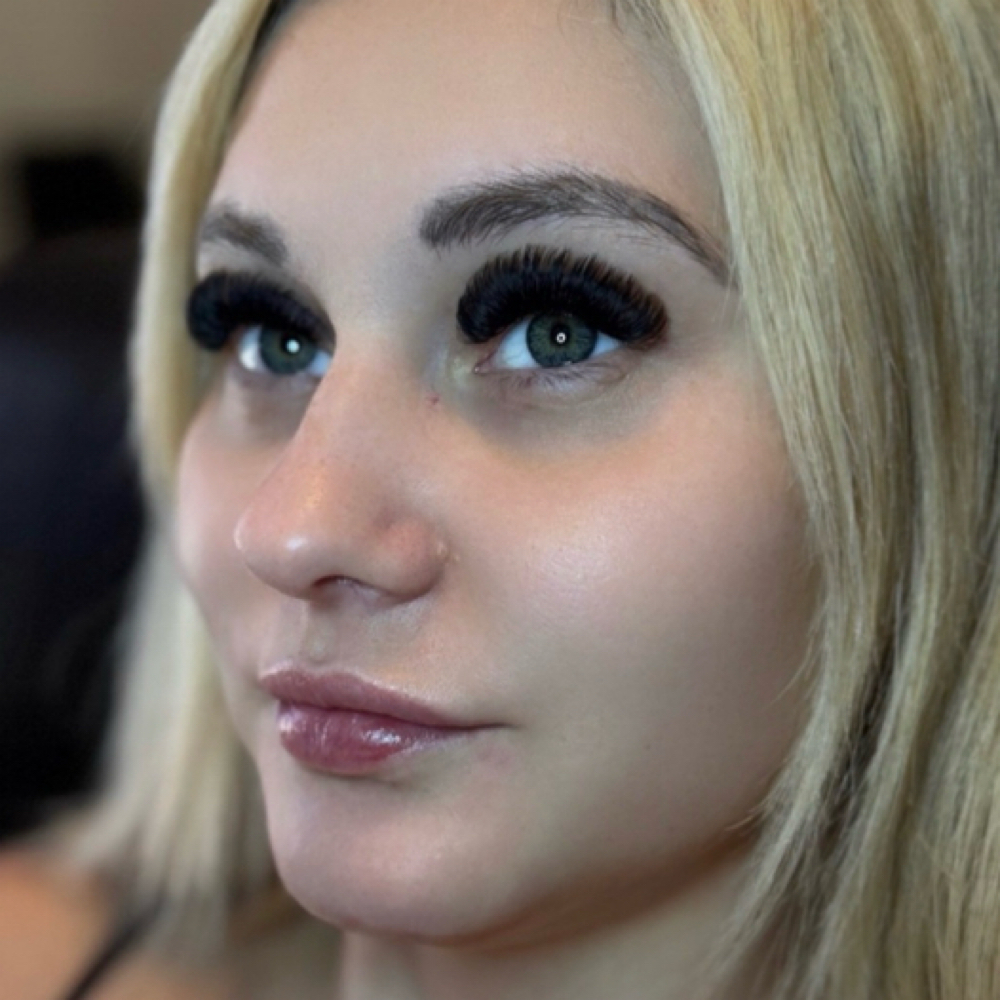 Mega Fill (2+ Weeks) at The Lash Room LV in Las Vegas, NV