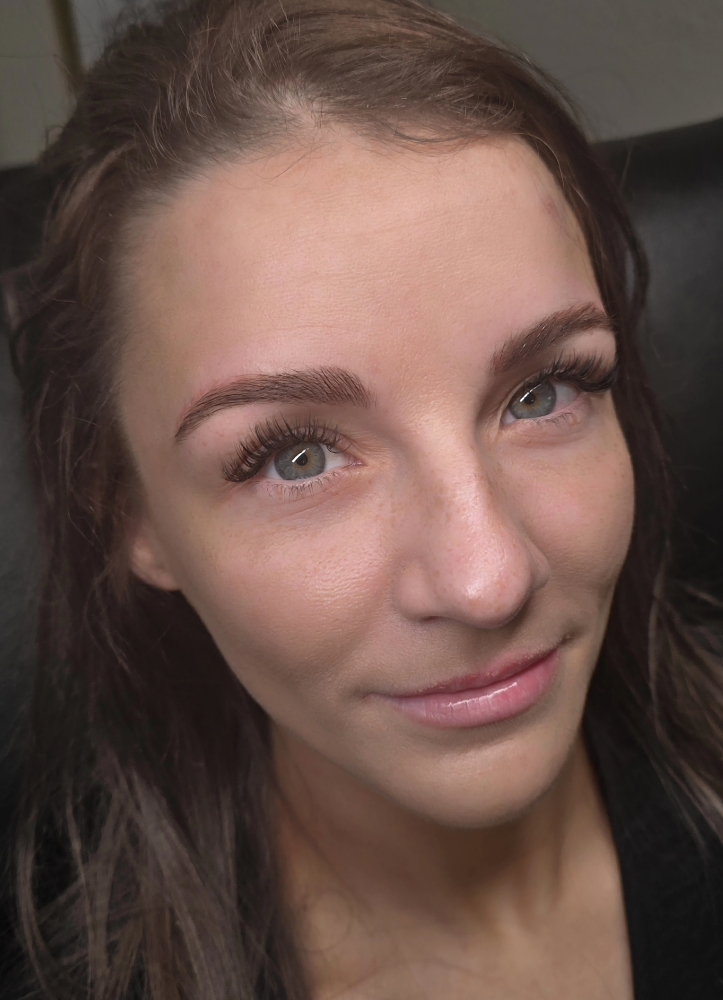 BROW WAX + TINT + LAMINATION