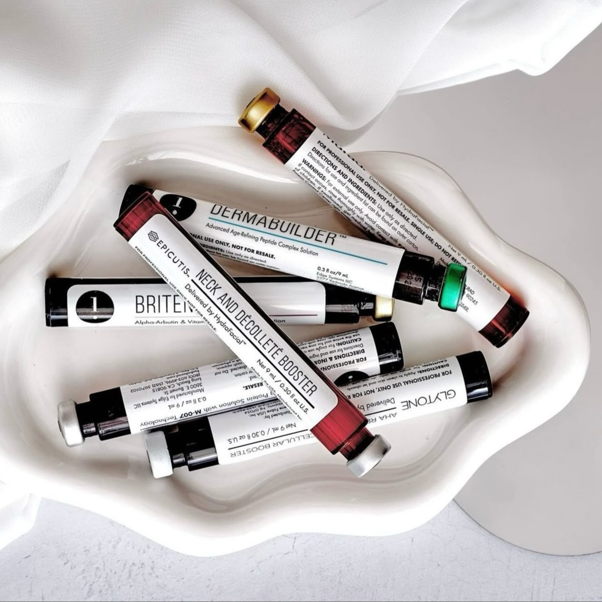 Deluxe Hydrafacial Glow at Graceful Glow Beauty Bar in Justin, TX