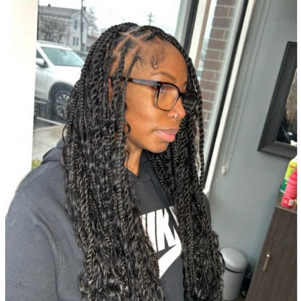 Boho Knotless Twist at Meenahsbeauty in Clifton, NJ