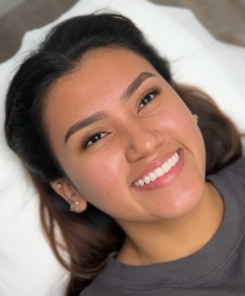 Brow Threading & Henna Tint