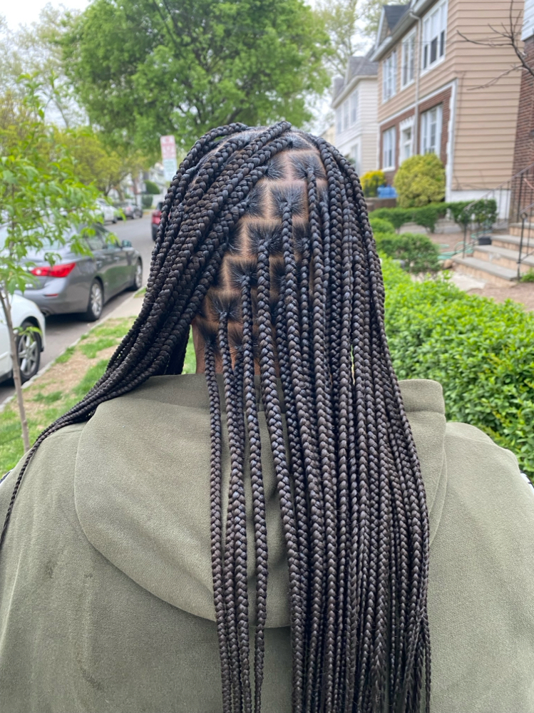 Medium Knotless
