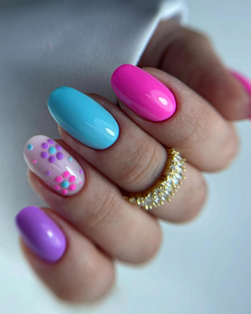 Dazzle Dry Manicure