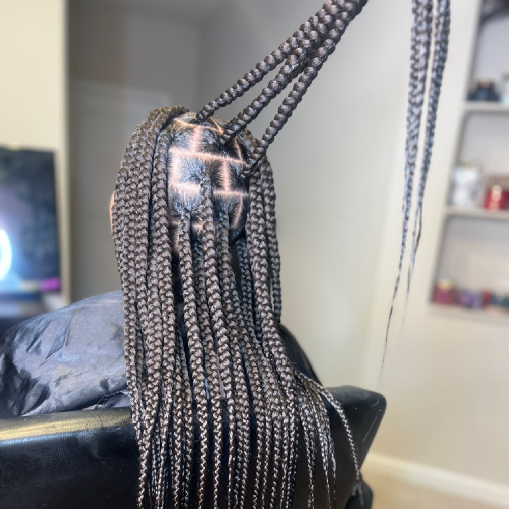 Marge Knotless at Braider Queen in Laurel, MD
