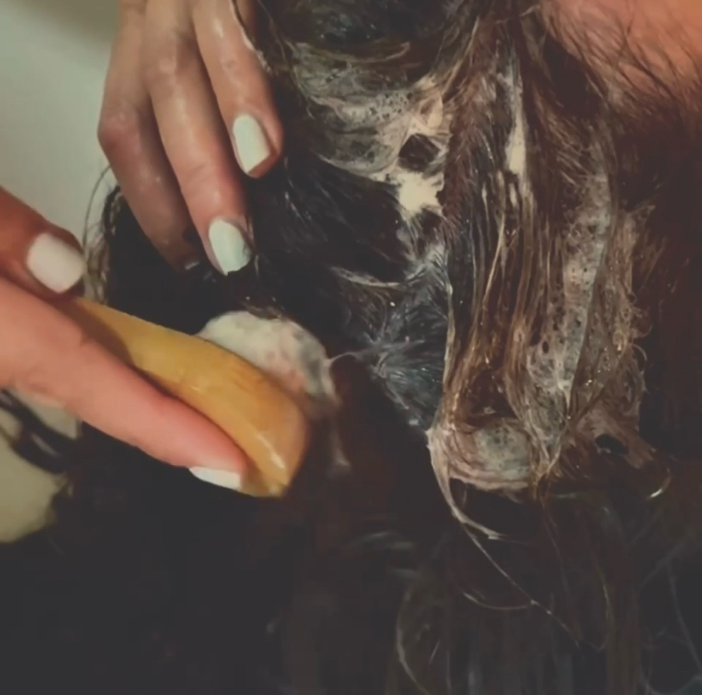 Teen Scalp Ritual