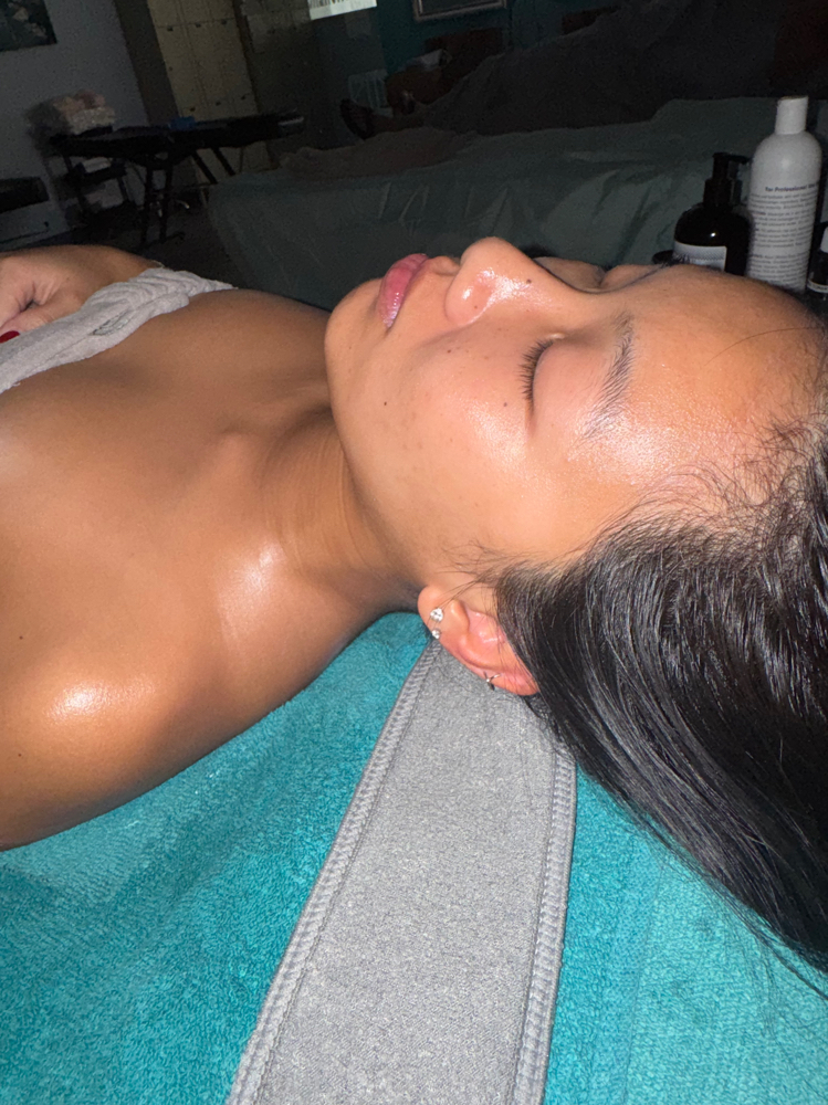 The Signature Facial 🌿 at Thehoustonfacebar in Houston, TX