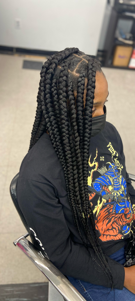 Jumbo Knotless Braids