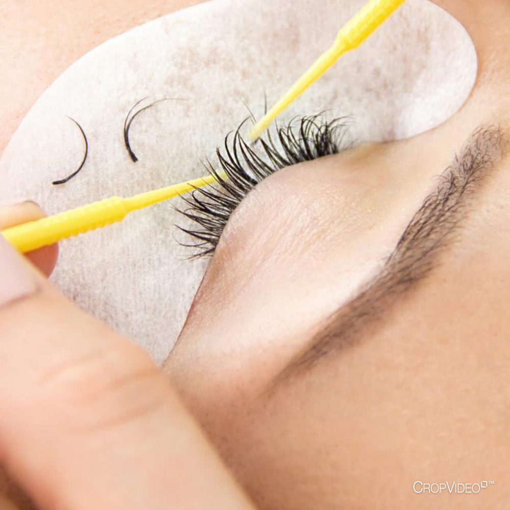 Lash Removal