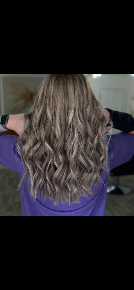 Womens Dry Haircut at Hairby_Sydneyyy in Flandreau, SD