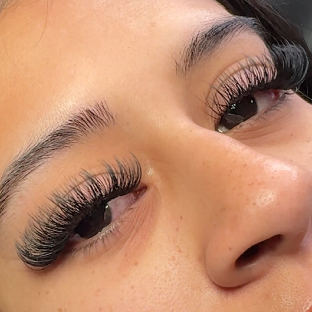 Hybrid 2 Week Fill at Styled.by.heidy in Providence, RI
