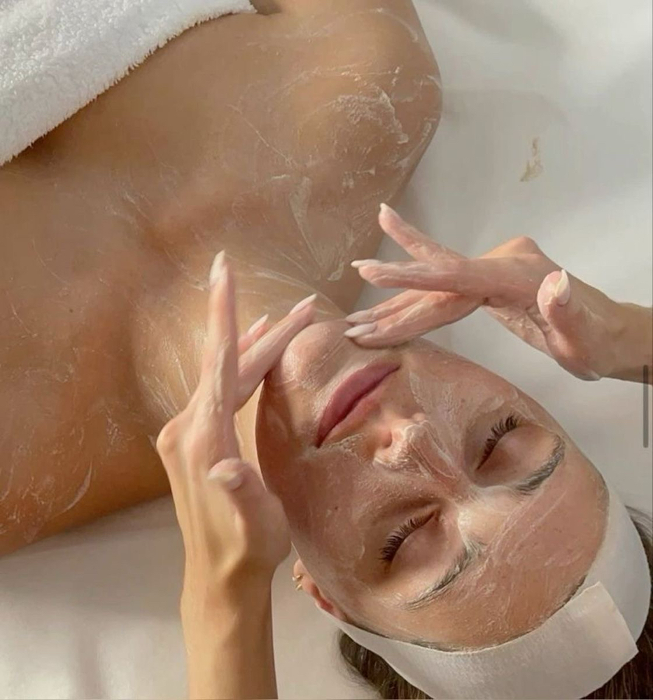 Deluxe Glow facial