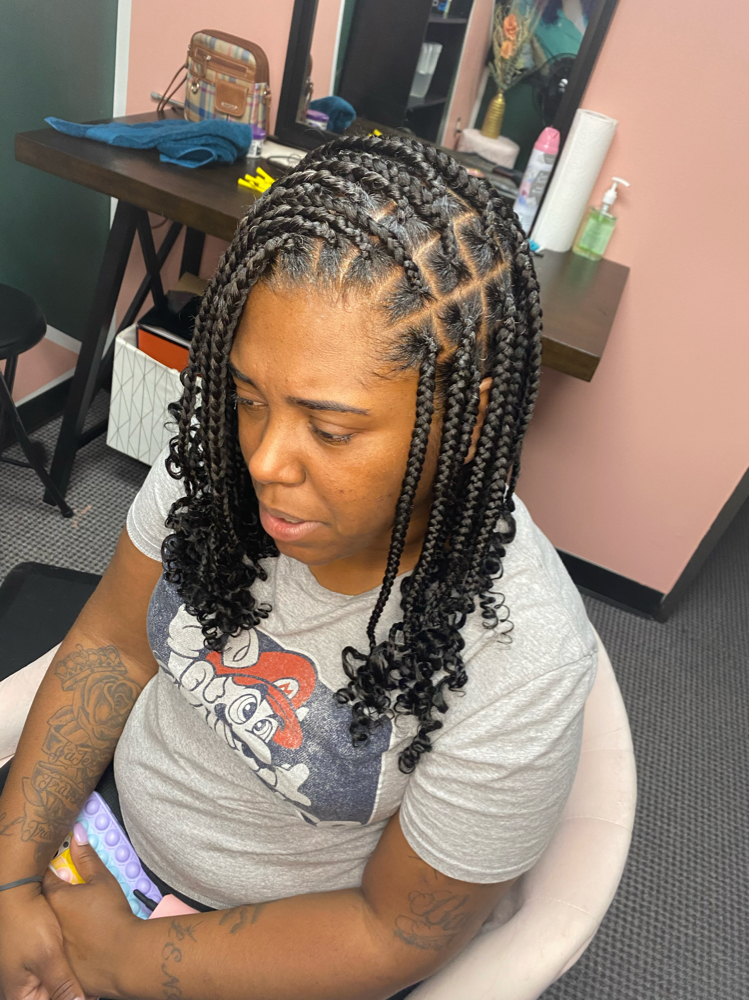 Med Knotless W/Curls Shoulder Lengt
