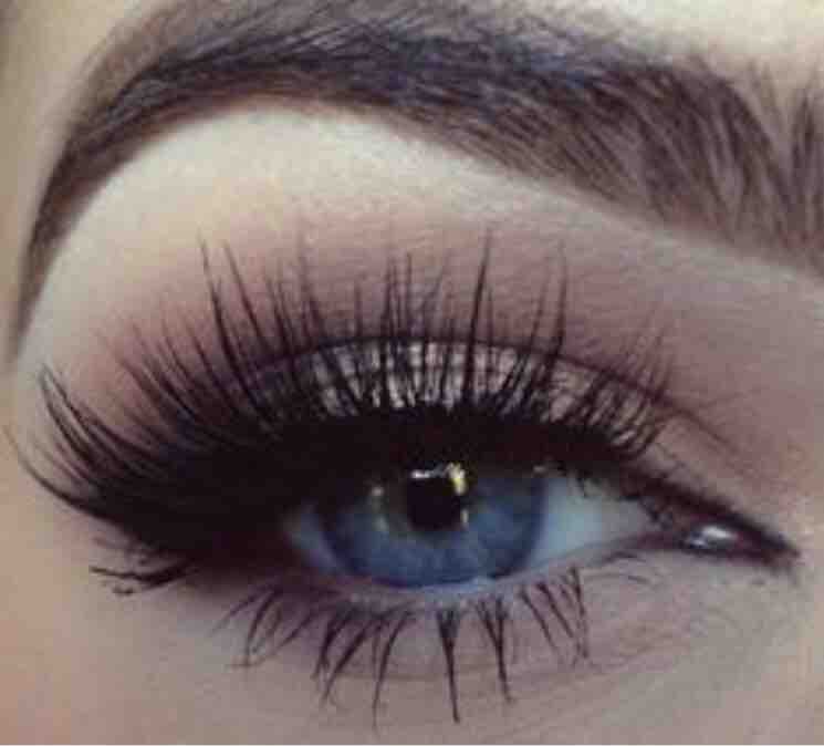 Full Set Volume Lashes