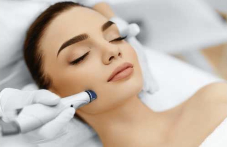 Signature Hydrafacial