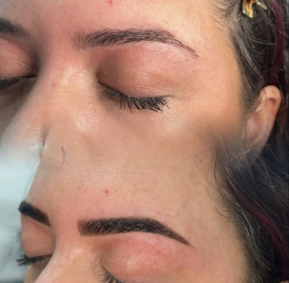 Brow Henna + Wax