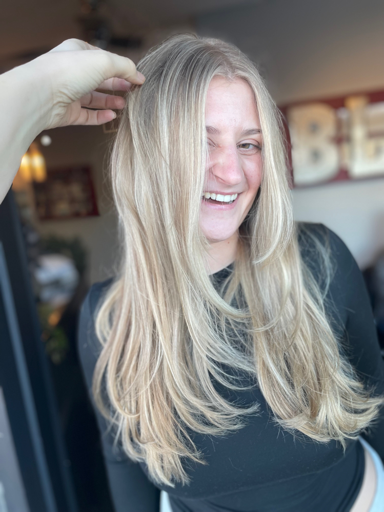 Signature Blowout at Autum RayLynn in Kansas City, MO