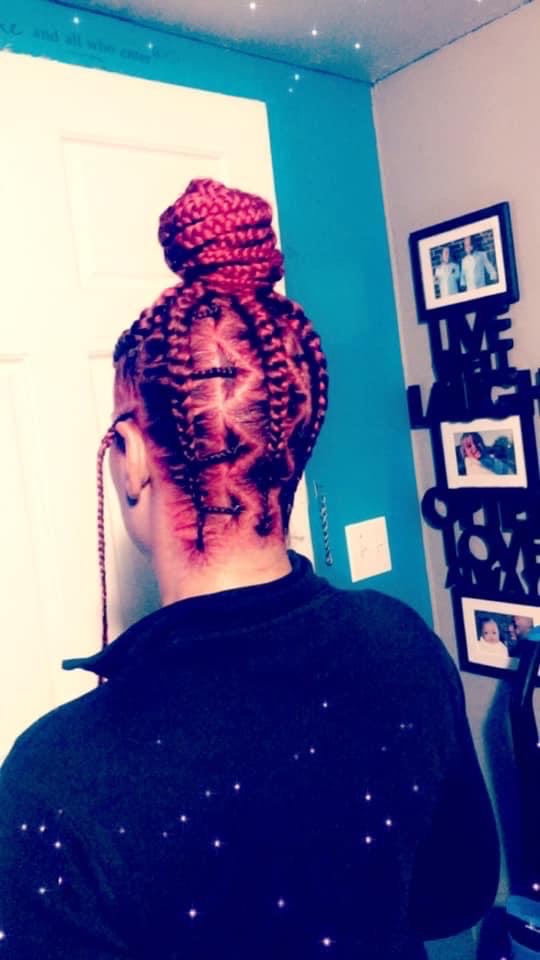 Regular Feed In Ponytail
