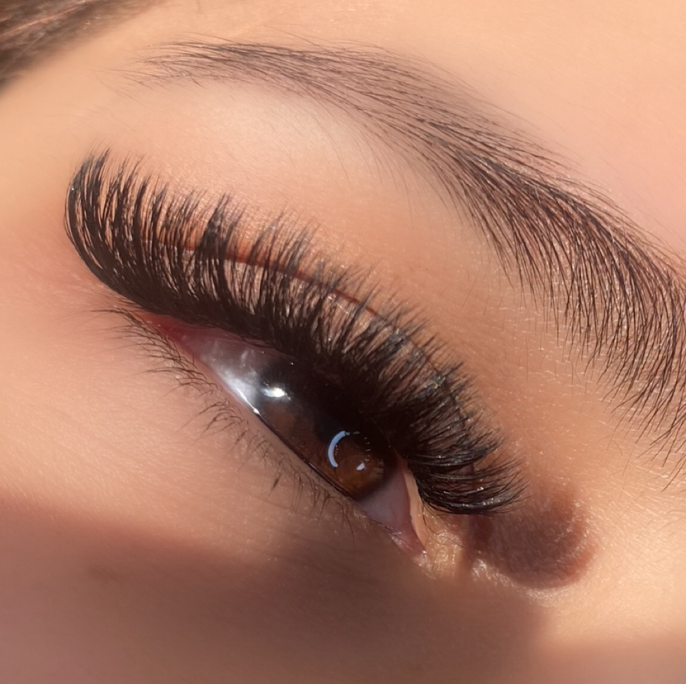 Hybrid Honey at Jasmine Clayton in Lincoln, RI