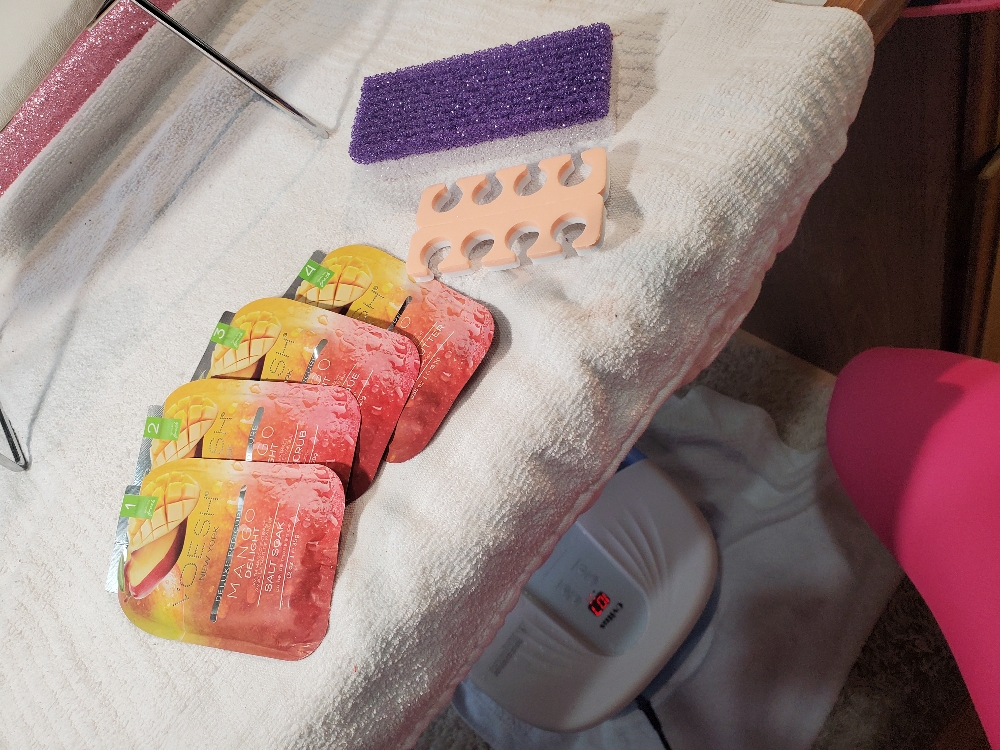 Deluxe Pedicure